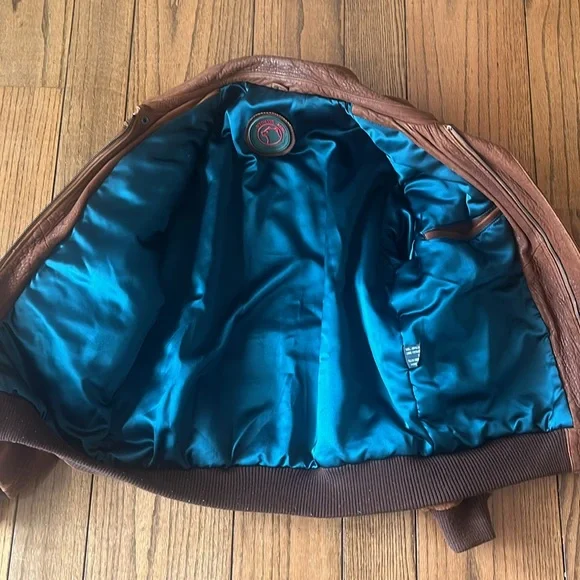 Jacket - Picture 8 of 10